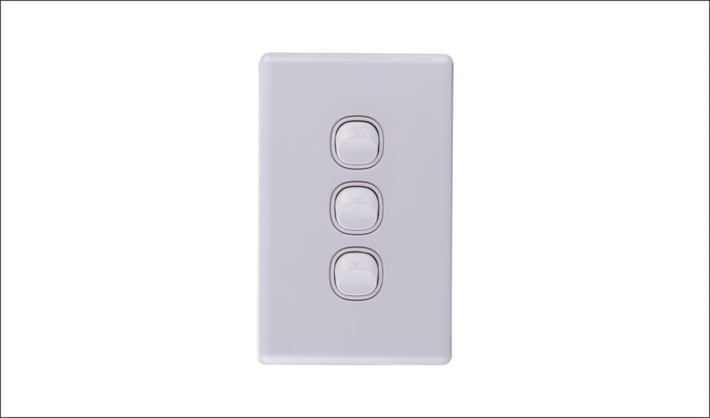 Three Gang Two Way Switch 16Amp Vertical